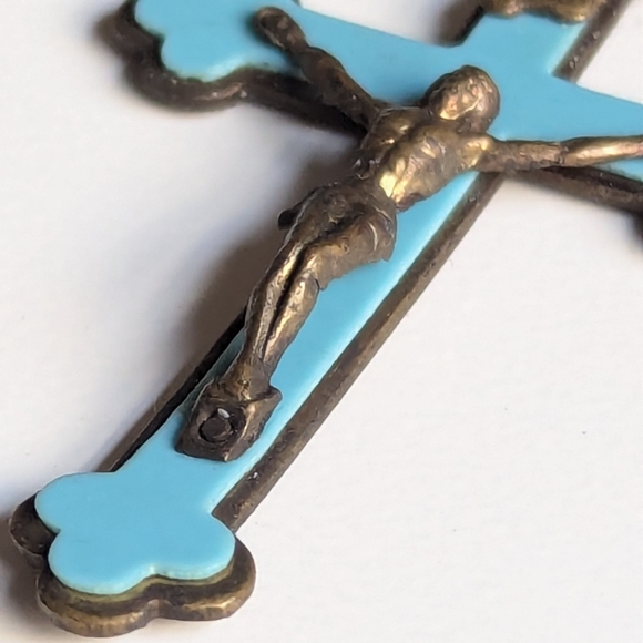Antique crucifix Jesus on the cross necklace pendant charm, early 1900s - Picture 7 of 14